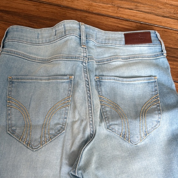 Women’s 26, Hollister, Blue Super Skinny Jeans - Picture 3 of 4